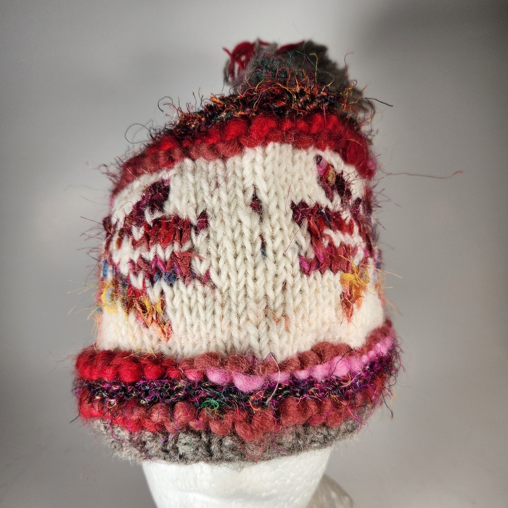 Beanie Hat One Size Gray Red 100% Wool Snowflake Winter Made Nepal Pom Pom - Picture 9 of 9